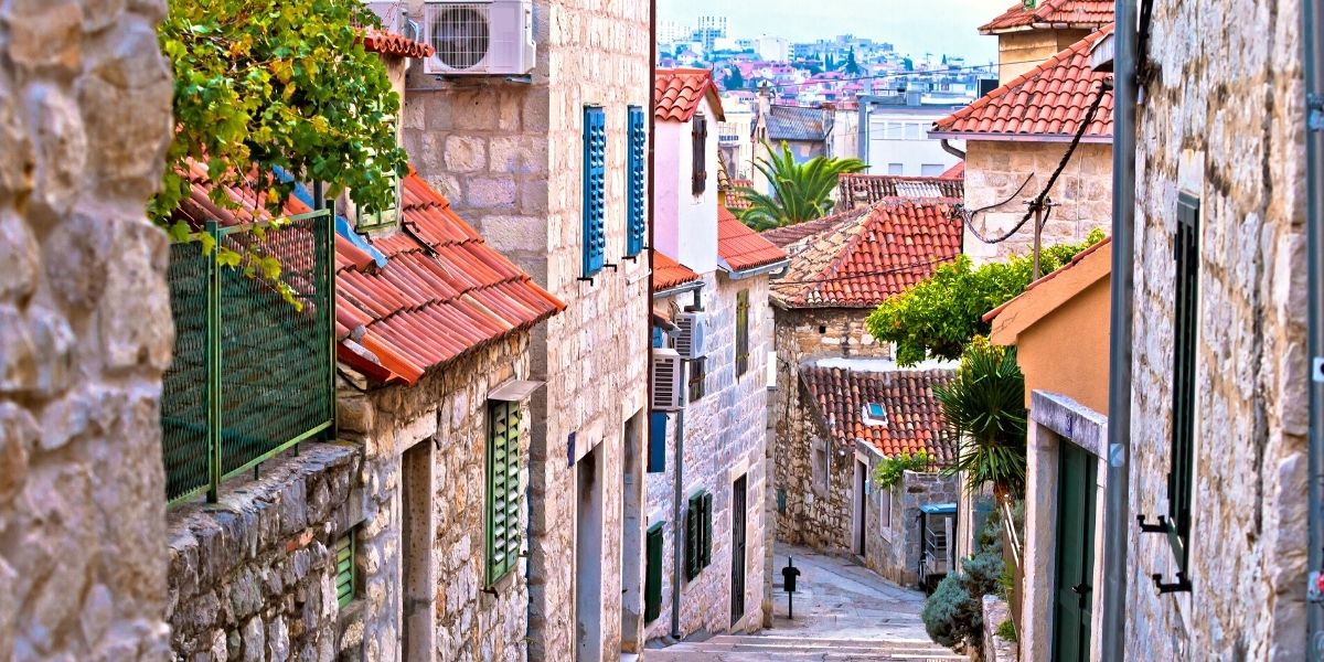 Красочные улочки хорватских городов