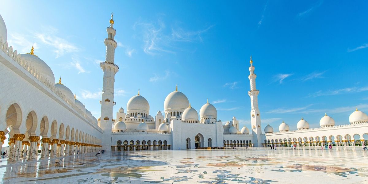 Белоснежная мечеть шейха Зайда в Абу-Даби