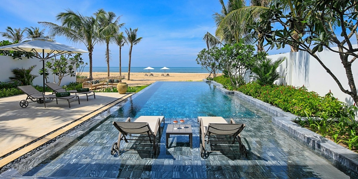 Территория отеля Melia Ho Tram Beach Resort 5* (курорт Хочам)