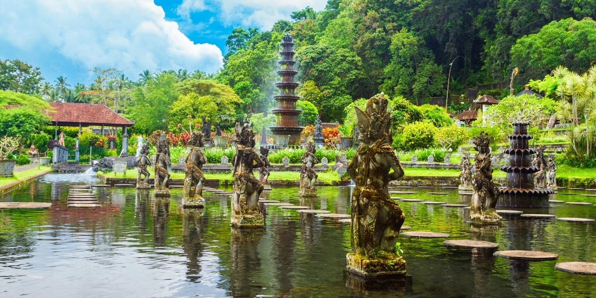 Водный дворец Тирта-Ганга - умиротворяющее место для созерцания красоты